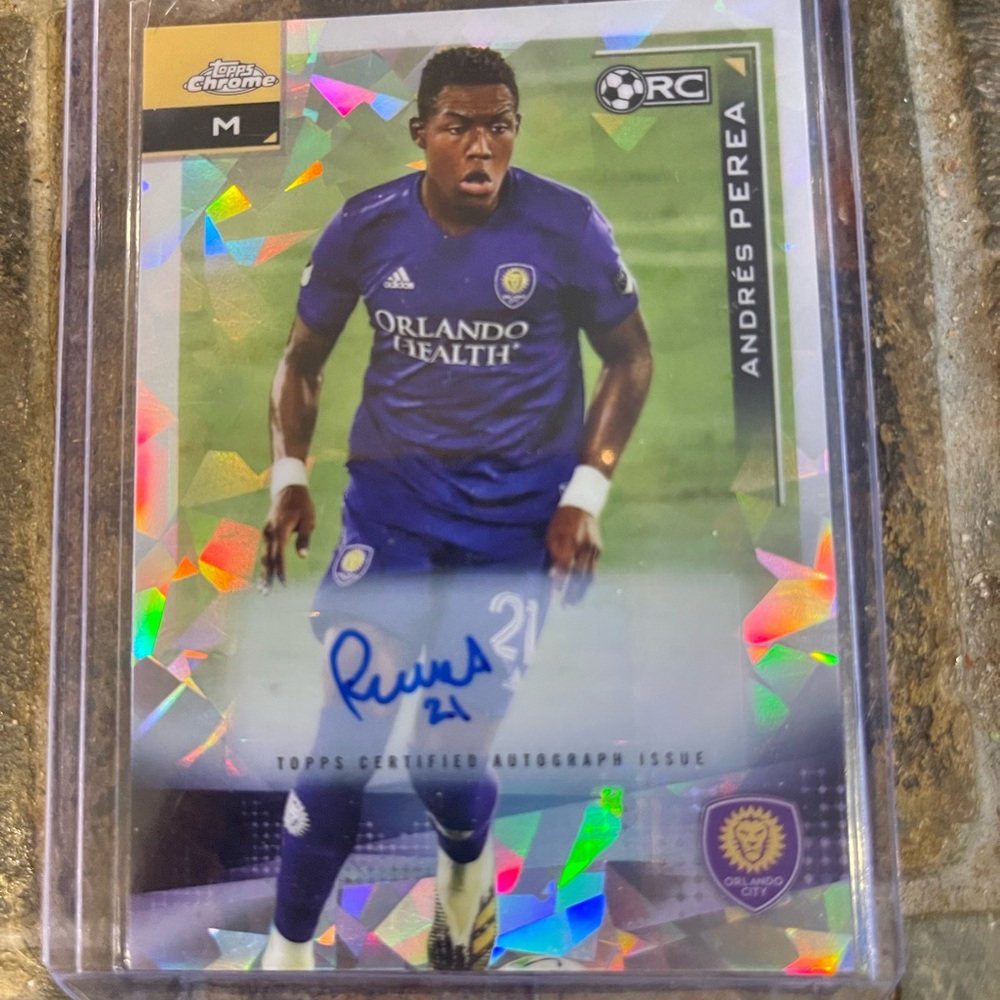 Andres Perea 2021 Topps Chrome MLS Sapphire Edition Auto #103 Rookie Auto RC